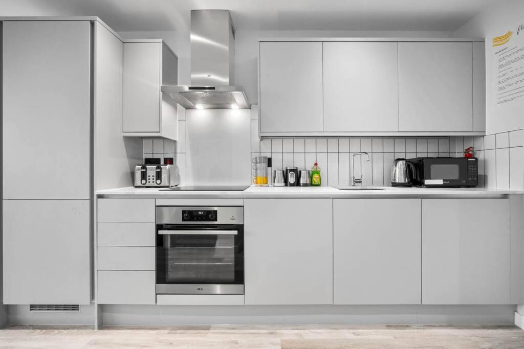 Stylish 2 Bedroom Apartment Close To Everything Birmingham Extérieur photo